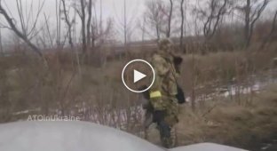 Танец бойца батальона Донбасс (20 февраля 2015)