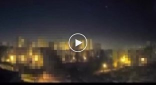 Ужасное видео взрыва в Киеве после ракетного удара орков