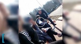В Подмосковье депутат Андрей Одинцов ударил школьника