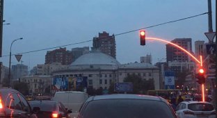 На Саксаганского появились новые светофоры (фото)