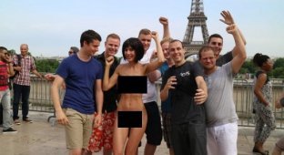 Швейцарская художница задержана в Париже за демонстрацию гениталий (6 фото) (эротика)