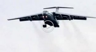 Посадка Ил-76 при сильном боковом ветре