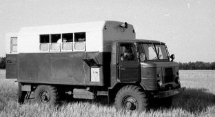 Кадры из автомобильной жизни СССР (20 фото)