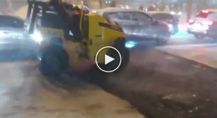 В Киеве выпал снег - пора класть асфальт (мат)