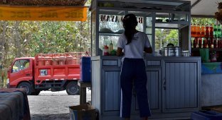 Придорожная еда на Бали. Не для туристов, а для фуристов (11 фото)