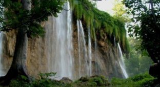 Прекрасный водопад (6 фото)