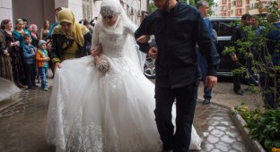В Грозном школьница вышла замуж за 46-летнего начальника РОВД Нажуда Гучигова (6 фото + видео)