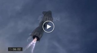 Команде SpaceX удалось посадить Starship SN10, но прототип взорвался через 10 минут