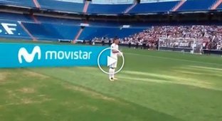 Новый игрок «Реал Мадрида» Тео Эрнандес сорвал чеканку мяча