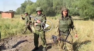 Российская армия быдла перед штурмом Луганского Аэропорта