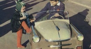 Педальные машинки. Мечта советского ребенка (12 фото)