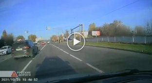 Водитель отвлекся от дороги и устроил ДТП