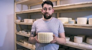 Итальянец показал приморцам, каким должен быть настоящий сыр (2 фото)