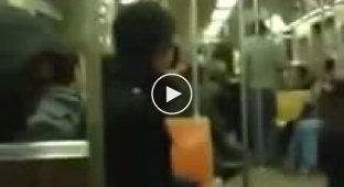 Битва саксафонистов в метро Нью-Йорка