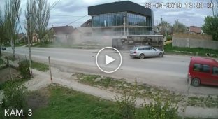 В Крыму Ауди столкнулась с грузовиком