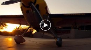 Kirby Chambliss на своем самолете