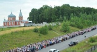 ”Ходоки, отправляйтесь на Москву”: киевляне выступили против крестного хода УПЦ МП в столице