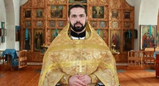 Священник Белгородской Михаил Пастухов хочет "размазать" Моргенштерна. Ему не нужен даже миллион (4 фото)