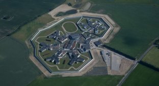 Гуманная тюрьма с высокой степенью безопасности в Дании (29 фото)