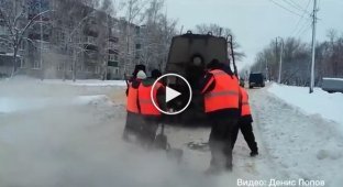 Зимний ремонт дороги в Липецке