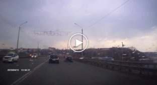На Коммунальном мосту в Томске