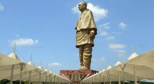 В Индии продолжается строительство самой высокой статуи в мире (11 фото + 1 тянучка)