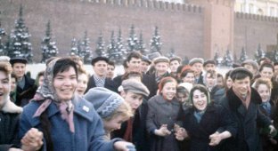 Москва встречает Гагарина. 14 апреля 1961 г. (9 фото)
