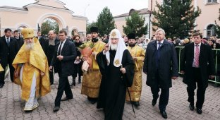 Минскому священнику запретили служить из-за критики патриарха Кирилла (2 фото)
