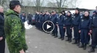 Горловская милиция переходит под оккупантов (14 апреля) (майдан)