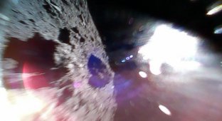 Японские минироботы осуществили посадку на астероид Рюгу (3 фото)