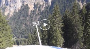 Сумасшедший трюк парашютиста на лыжах