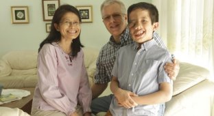 Мальчик отказался от операции по удалению опухоли чтобы сохранить свою улыбку (9 фото)