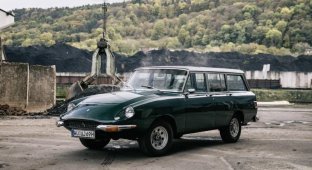 Всемирно известный Jeep-Ferrari 1969 года снова в продаже (13 фото)