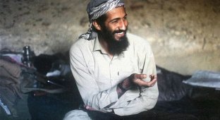 Усама бен Ладен: жизнь и семья в фотографиях (22 фото)