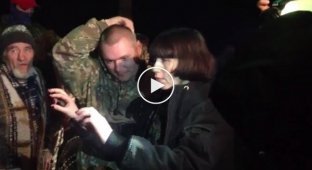 Участники блокады забросали яйцами народного депутата от Народного фронта Татьяну Чорновол