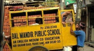 Школьные автобусы в Индии (33 фотографии)