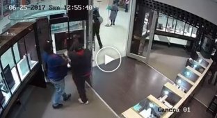 Ограбление магазина в Южной Африке