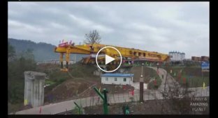 Строительство моста за несколько часов в Китае