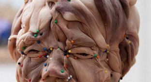 Жуткие человекоподобные скульптуры из чулков (7 фото)