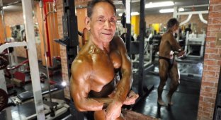 81-летний культурист доказал, что никогда не поздно заняться своим телом (5 фото)