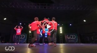 Подростки из Японии выступили на мировом танцевальном турнире