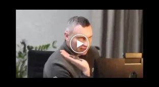 Виталий Кличко показал на видео, как выглядят металлические гранулы, которыми начинены бомбы российских оккупантов
