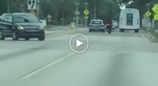 Road Rage во Флориде. Водитель Мазды сбил мотоциклиста
