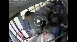 Когда водитель детского автобуса не проследил за ребенком до конца высадки