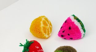 Хэнд-мэйд: фруктовые помпончики (16 фото)