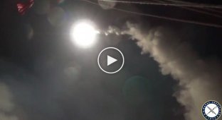 США нанесли ракетный удар по авиабазе Шайрат в Сирии