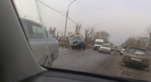 Новосибирские дороги (3 фото + видео)