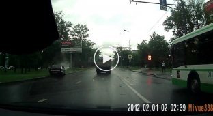 Два человека пострадали на Дмитровском шоссе в Москве
