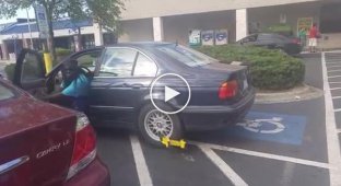 Как борятся с людьми которые занимают парковки для инвалидов