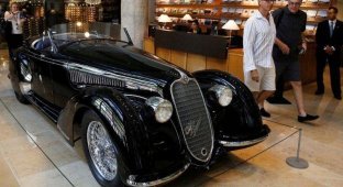 На аукционе Сотбис в Нью-Йорке выставят на продажу один из редчайших автомобилей в мире (9 фото)